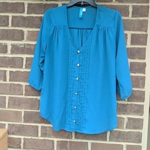 Buttons pleated button down blouse